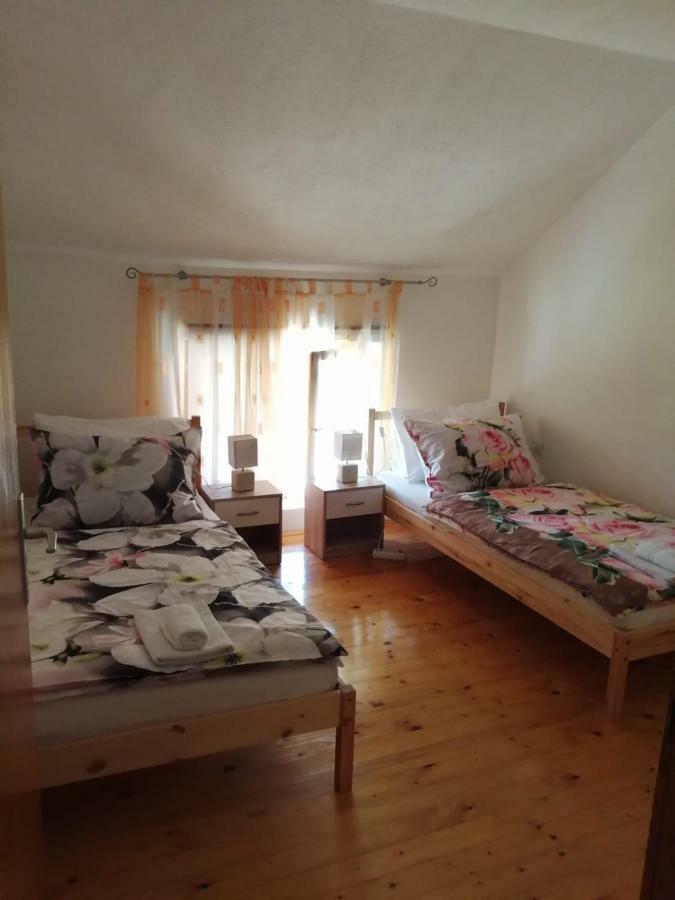 Apartman Franjicic Korenica Exterior foto